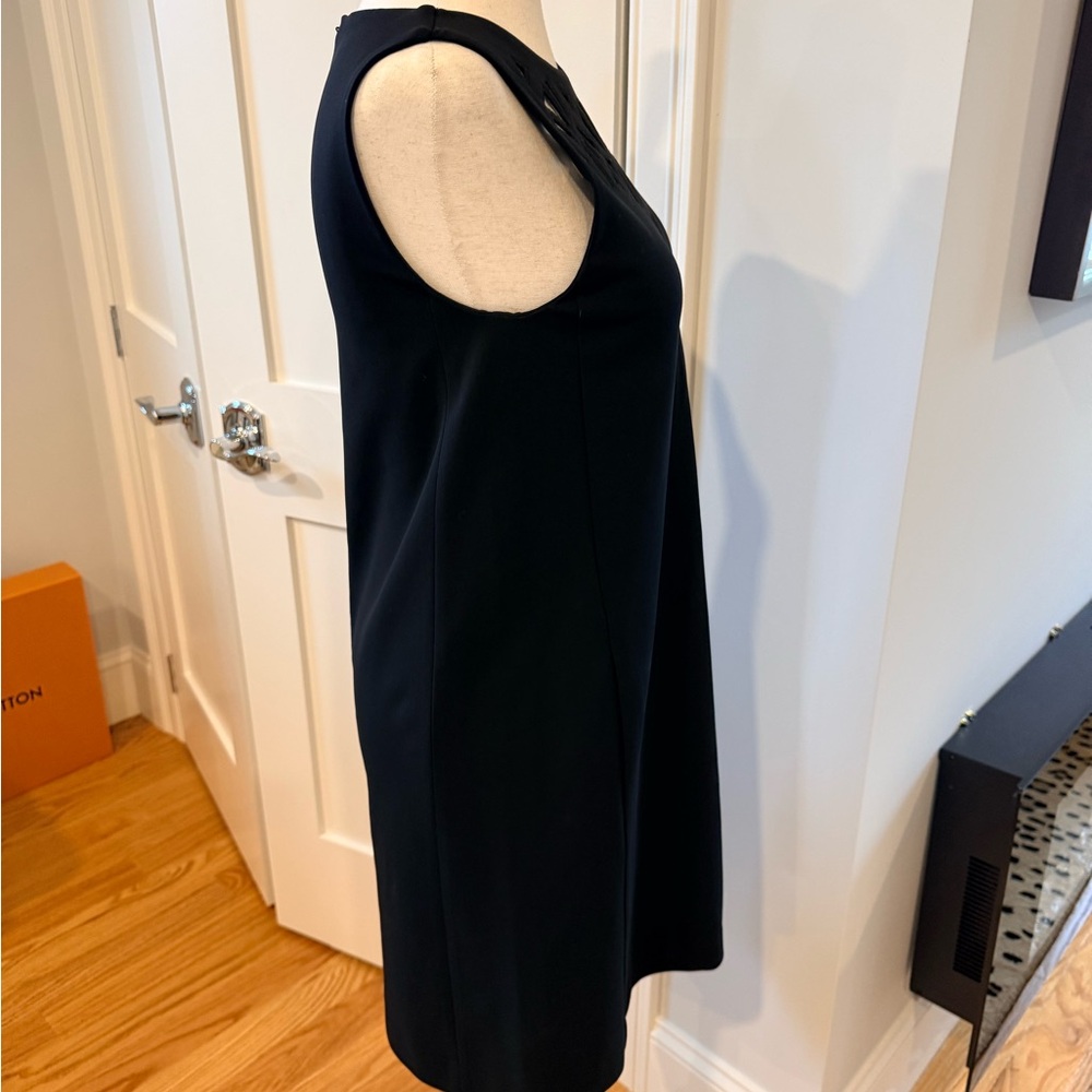 Etro Black Sleeveless Laser-Cut Yoke Shift Dress - Picture 9 of 13
